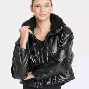 ALL IN MOTION BLACK CROPPED MID WEIGHT PUFFER JACKET LARGE NWT